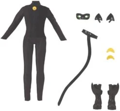 Bandai POUPEE ADRIEN ET TENUES -Jouet Soldes b6ae934dae4daad7bfb2ddc21bec2d545c5f88bf 41000456 03